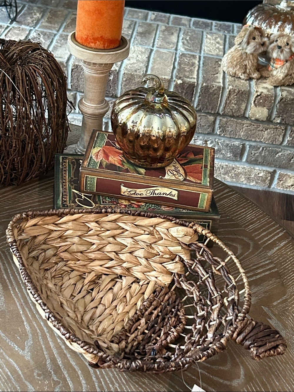 NWT! Fall Autumn Harvest Woven Acorn Shaped Serving Basket